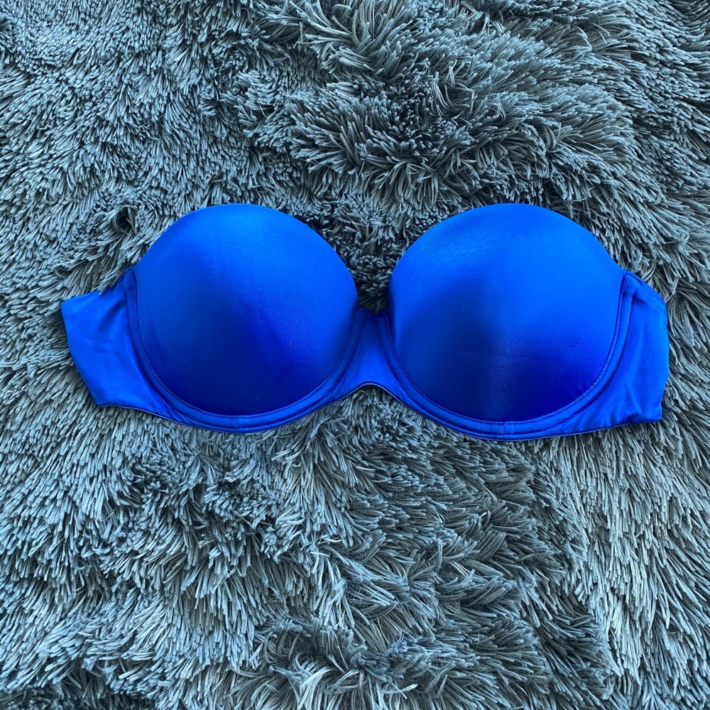 💙 VS Pink- Blue Strapless Bra